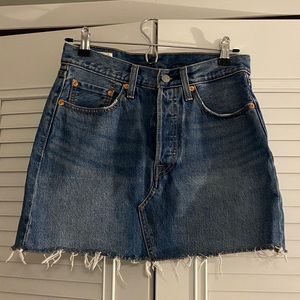 Button Fly Levi’s Jean Skirt